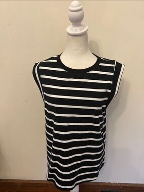Ofeefan Black & White Striped Sleeveless Top Size M New